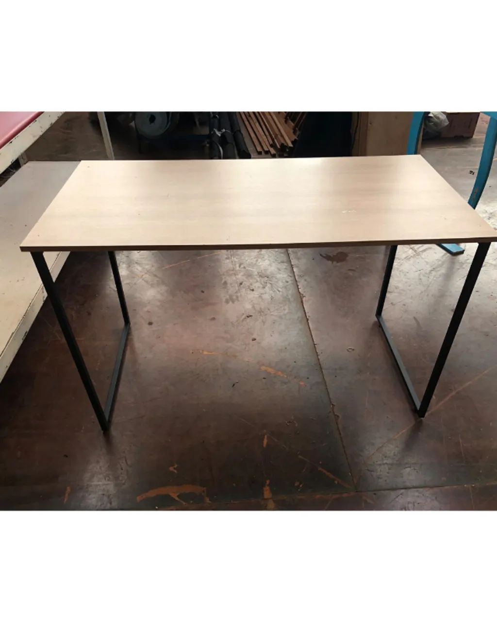 Mesa De Escritório Simples - Foto 2