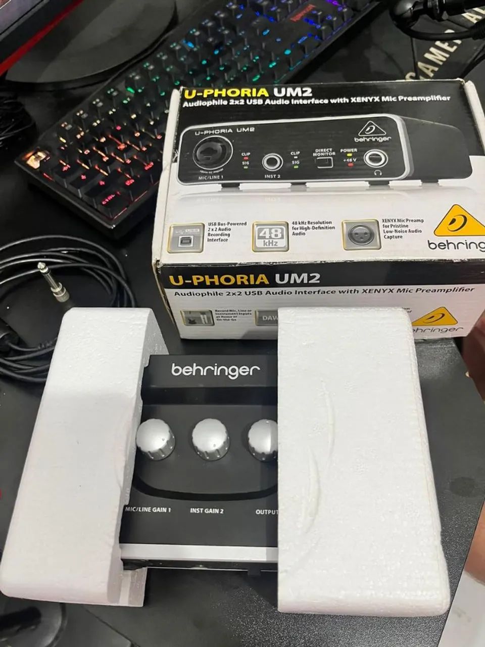 VENDO INTERFACE DE ÁUDIO BEHRINGER UM2