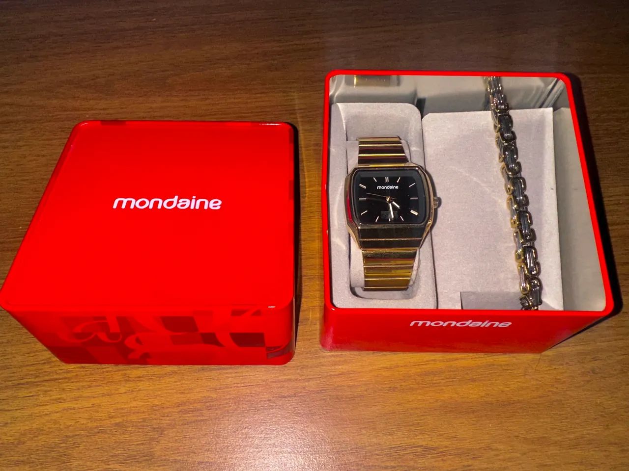 RELÓGIO MONDAINE MASCULINO DOURADO COM PULSEIRA - KIT PRESENTE