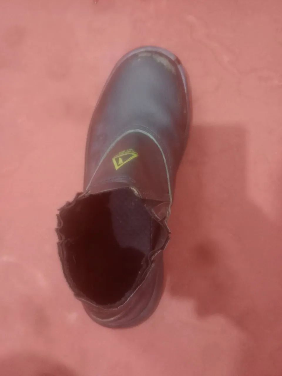 Vendo 1 bota semi nova  - Foto 3