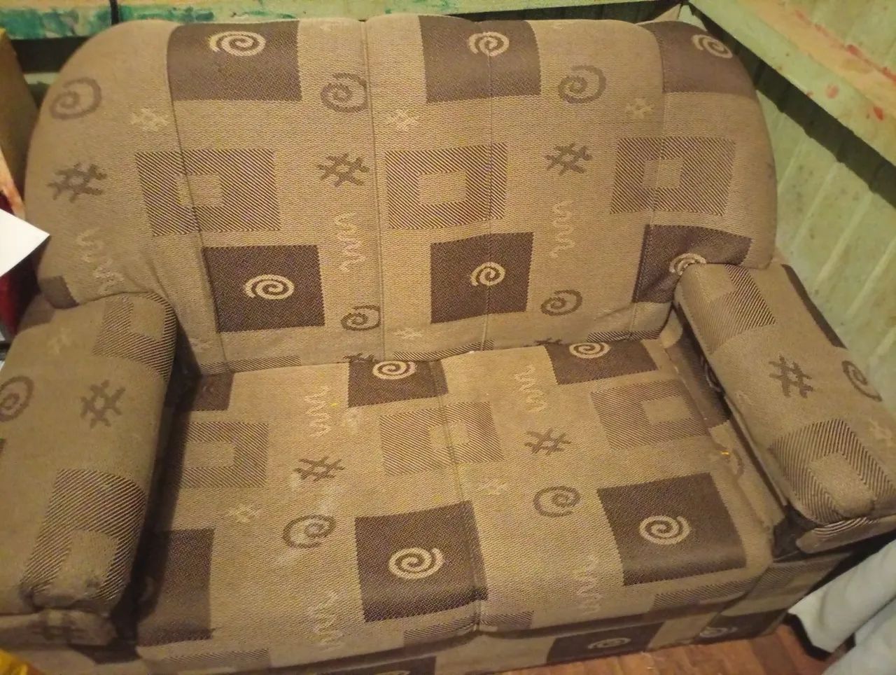 Vende-se sofa 2 lugares tamanho medio - Foto 2