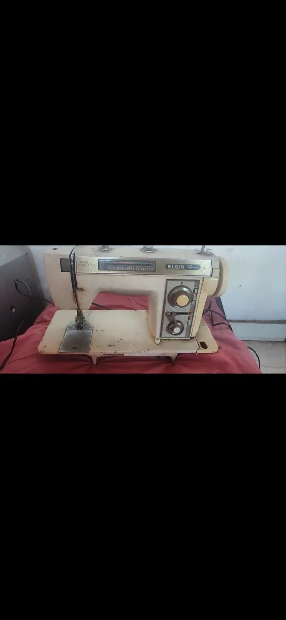 Retirada de peças -  uma máquina reta industrial e uma overloque  - Foto 4
