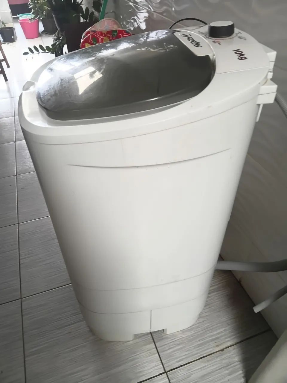 Vendo esse tasquinha, funciona perfeitamente,  retirada próximo ao horto florestal. - Foto 2