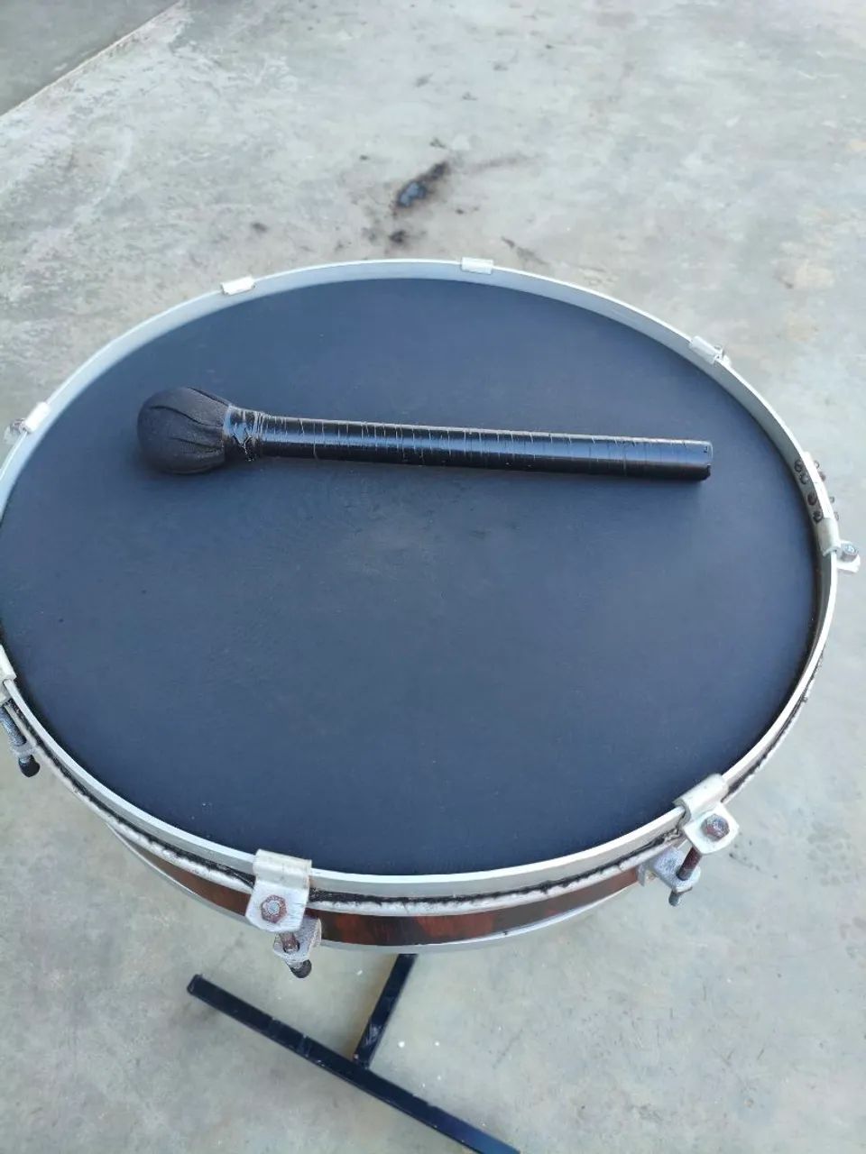 Surdo suspenso com suporte - Foto 2
