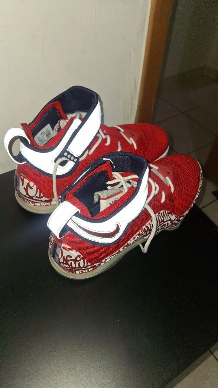 Nike LeBron 17 'LeBron 4 Red Graffiti' - Foto 3