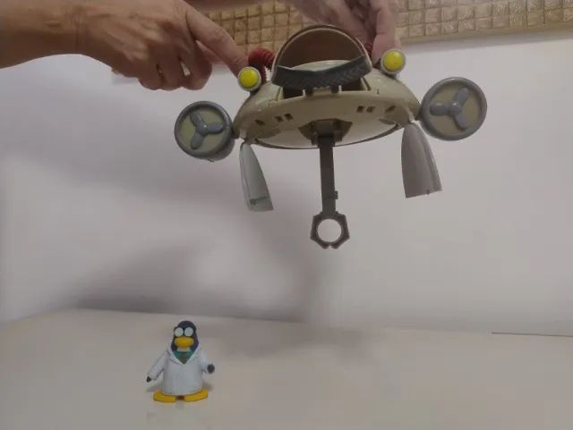 Submarino Club Penguin Raríssimo Super Conservado - Foto 2
