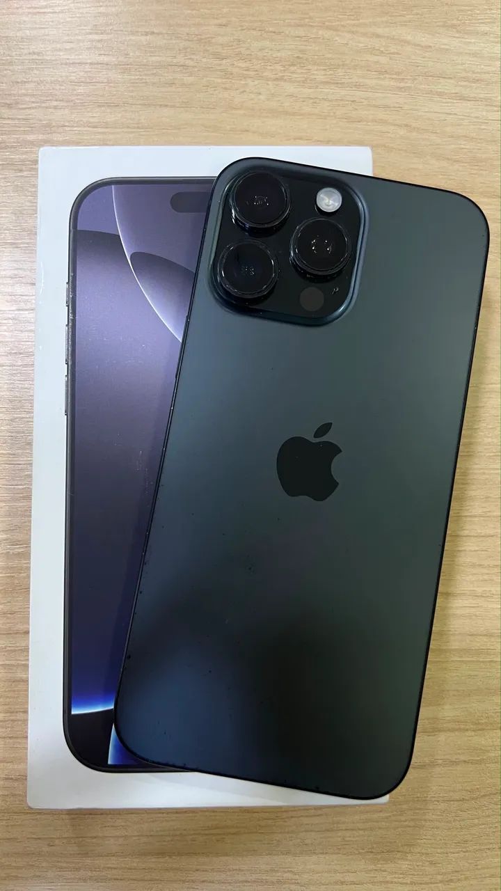 iPhone 16 Pro Max 256gb (SEMINOVO)