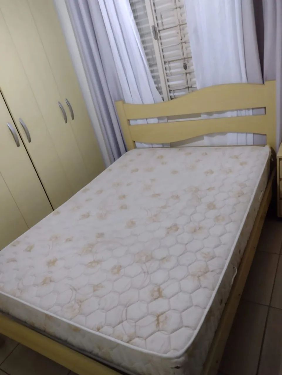 Roupeiro  e Cama de Casal  - Foto 4