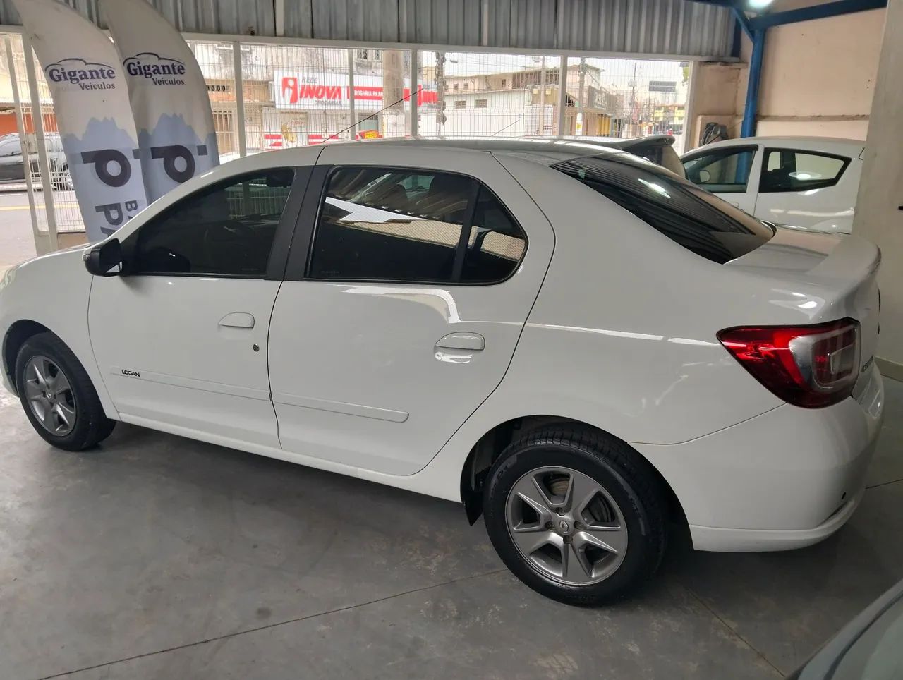 Renault Logan Expression Flex 1.6 16V 4P 2019 - Foto 3