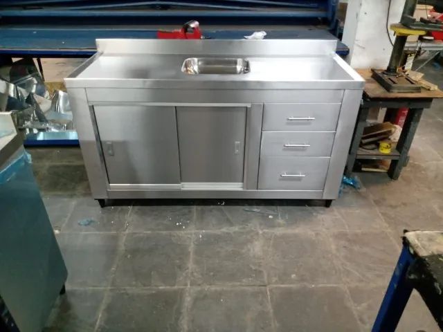 Balcão Seco em Inox Sob Medida - Gelabras