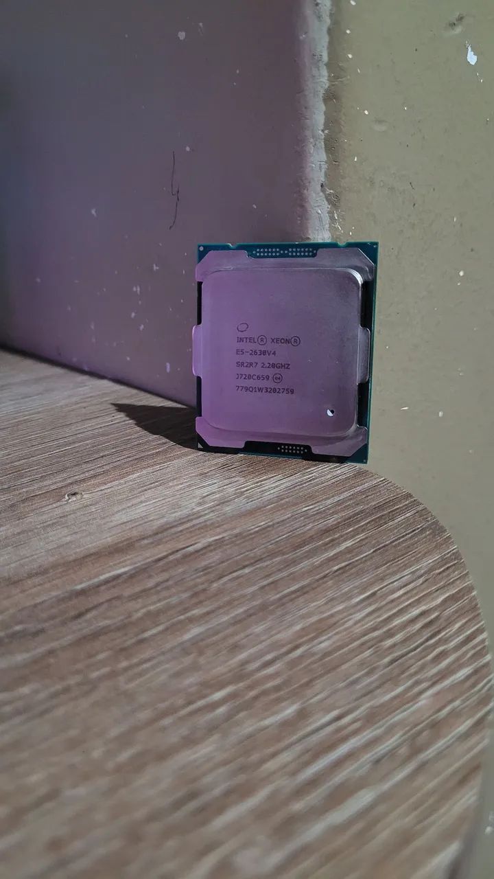 Xeon E5-2630 v4