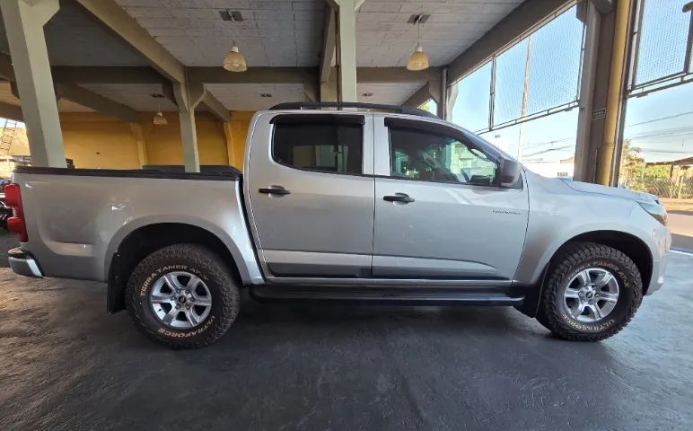Chevrolet S10 Pick-up Advantage 2.5 Flex 4X2 CD 2017 - Foto 3