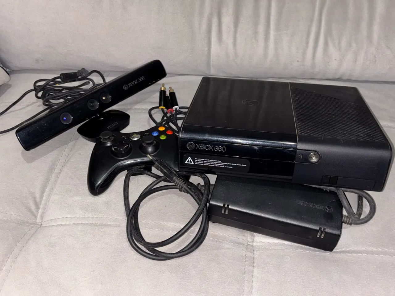 Xbox 360 preto com controle e kinect - Foto 3