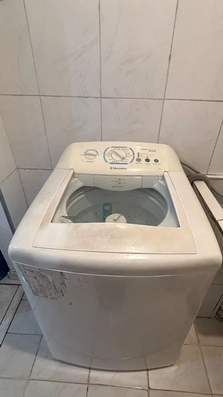 Máquina de lavar 12 Electrolux usada - Foto 4