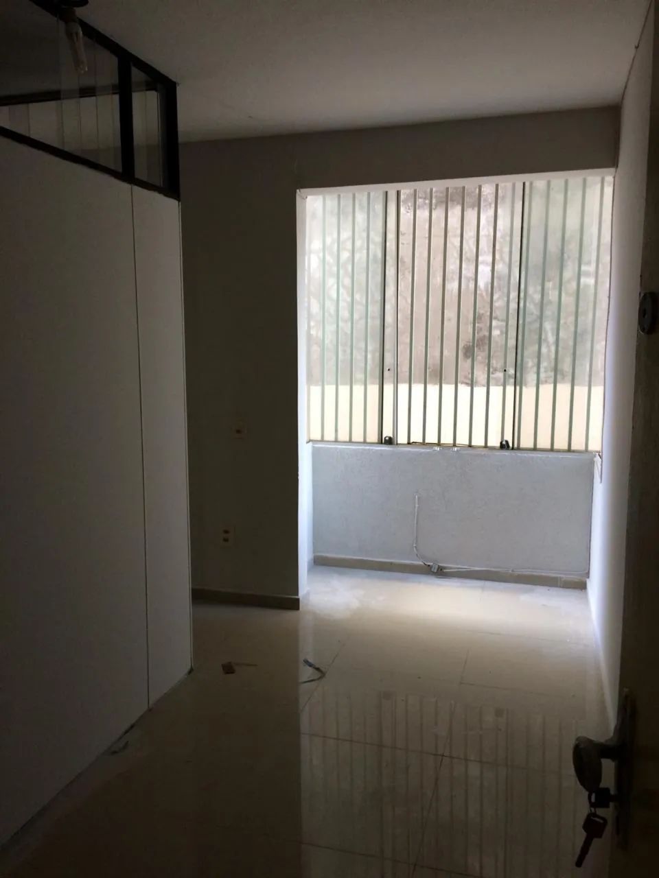 KIT NET (Kitnet) Escriturada na Qnl próxima ao atacadao e metrô  - Foto 4