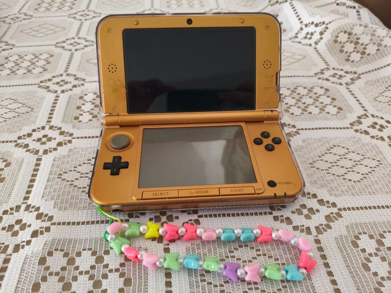 Nintendo 3ds Xl: The Legend Of Zelda A Link Between Worlds Dourado