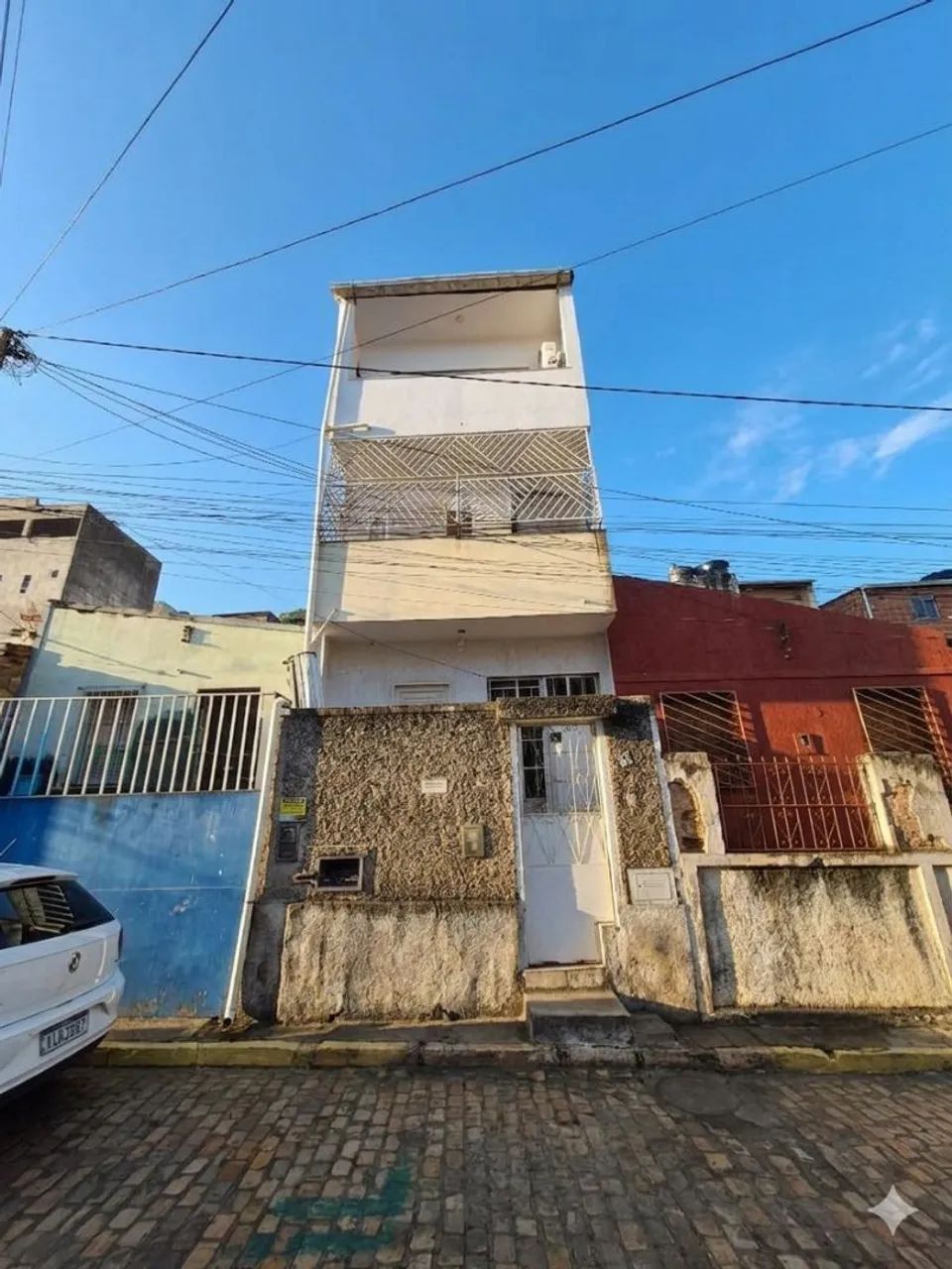VENDO APARTAMENTO COM DOIS PAVIMENTOS 