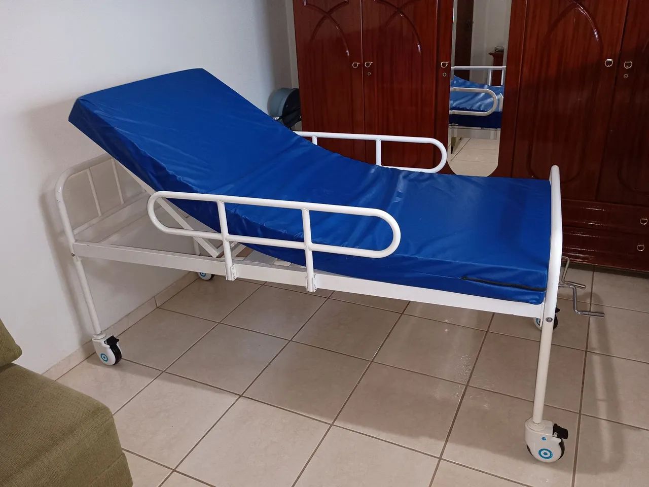 CAMA HOSPITALAR SUPER CONSERVADA 