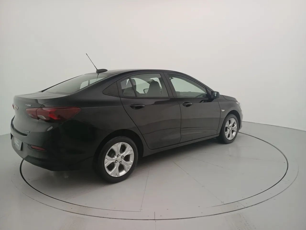 Chevrolet Onix Plus LTZ 1.0 12V TB Flex Aut. 4P, foto 5 de 18