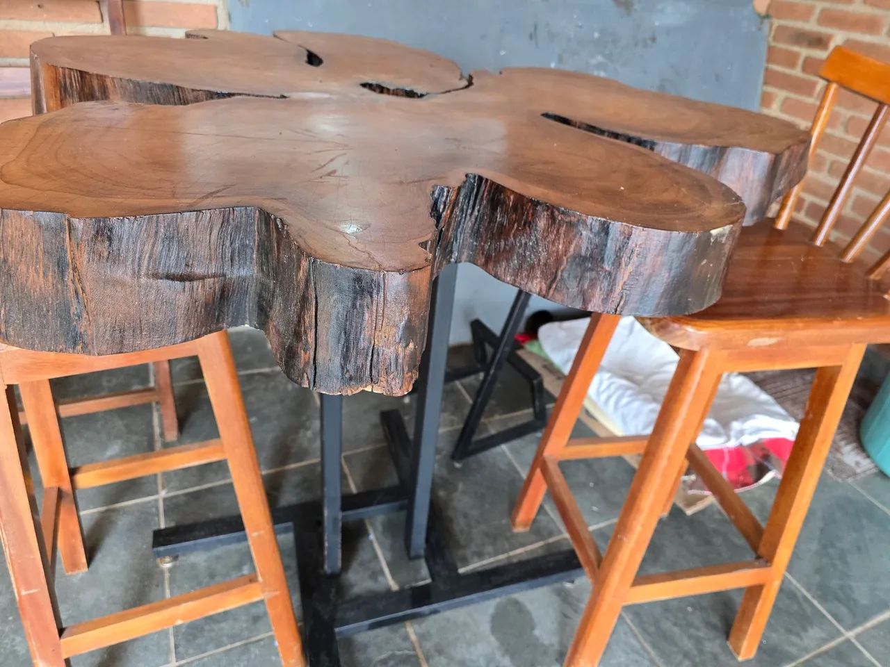 Vendo Mesa Rústica Maciça Bistrô - Foto 3