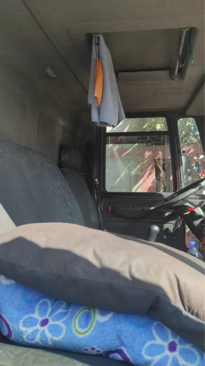 Caminhão 3/4 Ford cargo 816 SIDER  - Foto 2