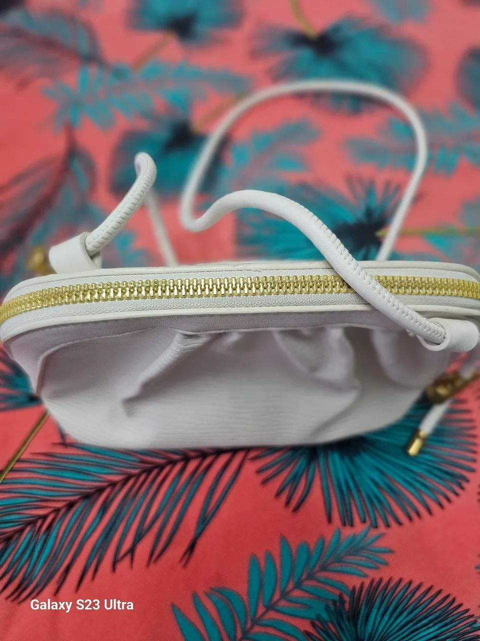 Bolsa branca tiracolo  - Foto 4