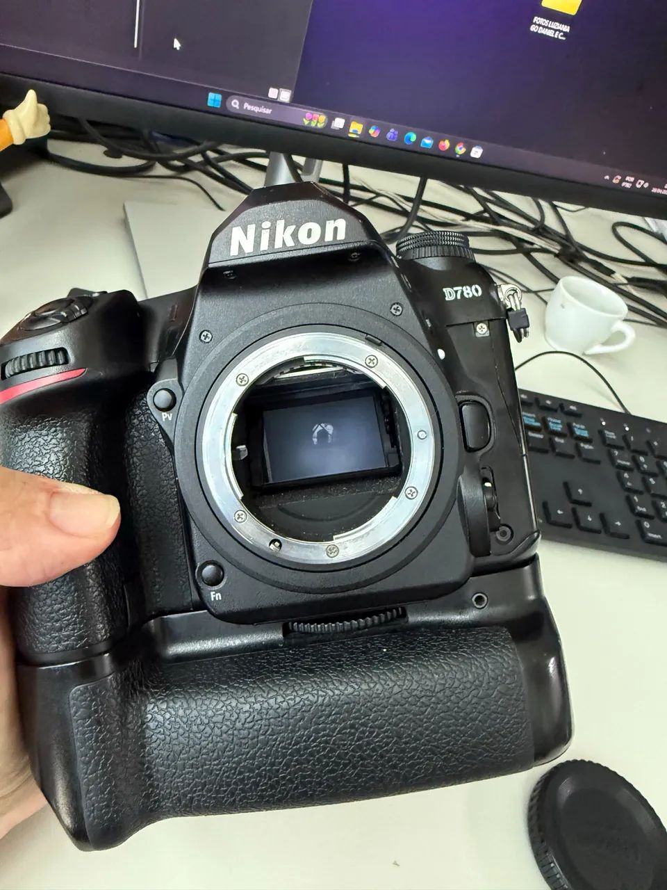 Nikon D780 muito nova   - Foto 2