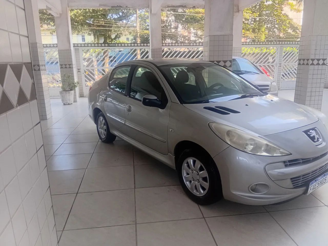 Peugeot 207 207 Sed. Passion XR Sport 1.4 Flex 8V 4p 2012