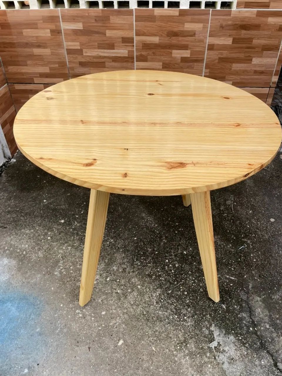 Mesa de Jantar Redonda Padrão em Pinus - Foto 5