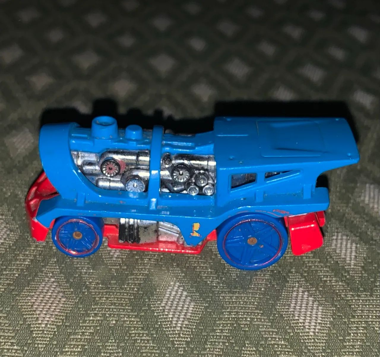 Hot Wheels Thomas e Friends Loco Motorin usado bom estado - Foto 4