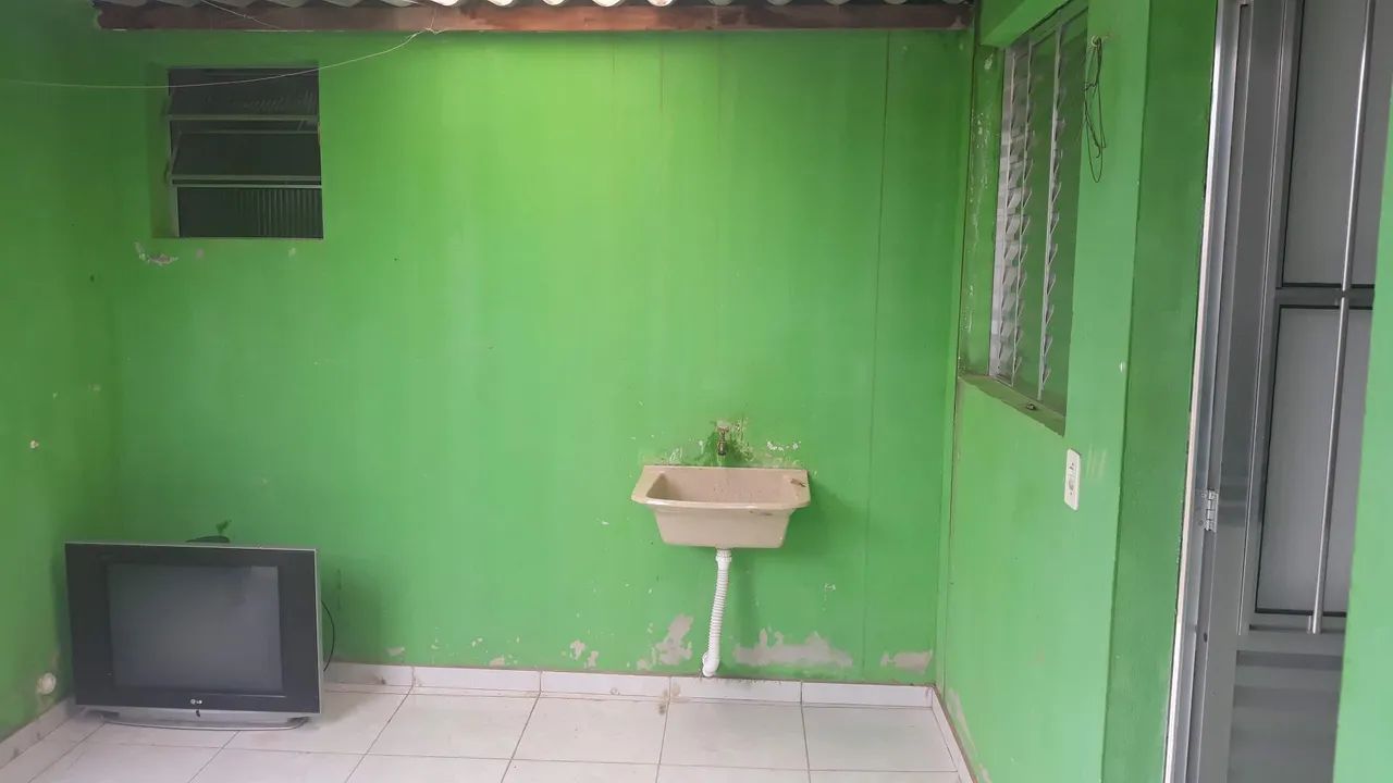 Casa 1 Quarto Cozinha e Banheiro Járinu  - Foto 3
