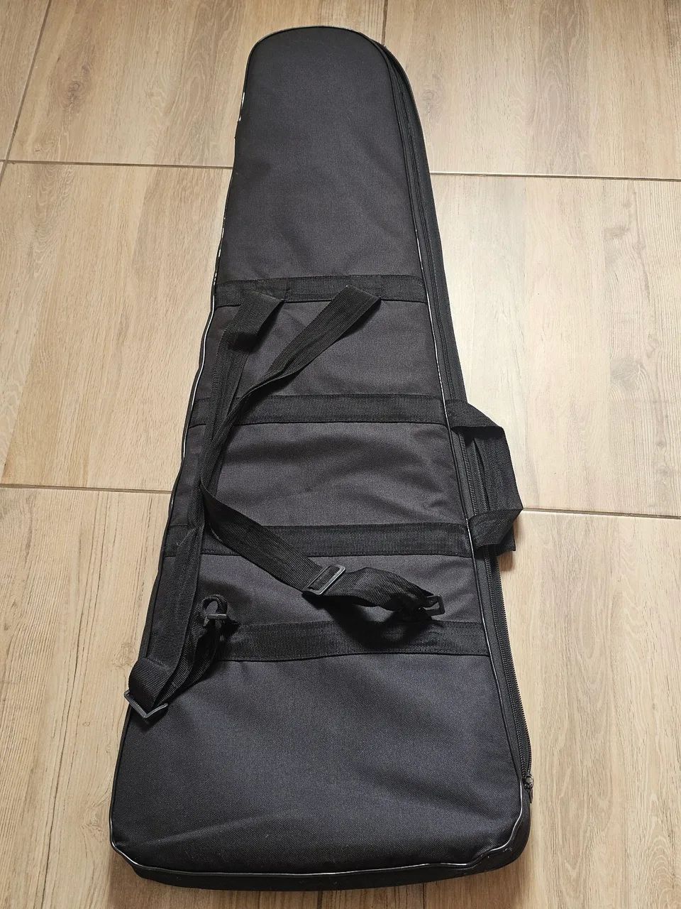 Capa Acolchoada Para Guitarras/ Contrabaixo Acolchoada, HB Instrumentos.<br>R$ 90,00. - Foto 2