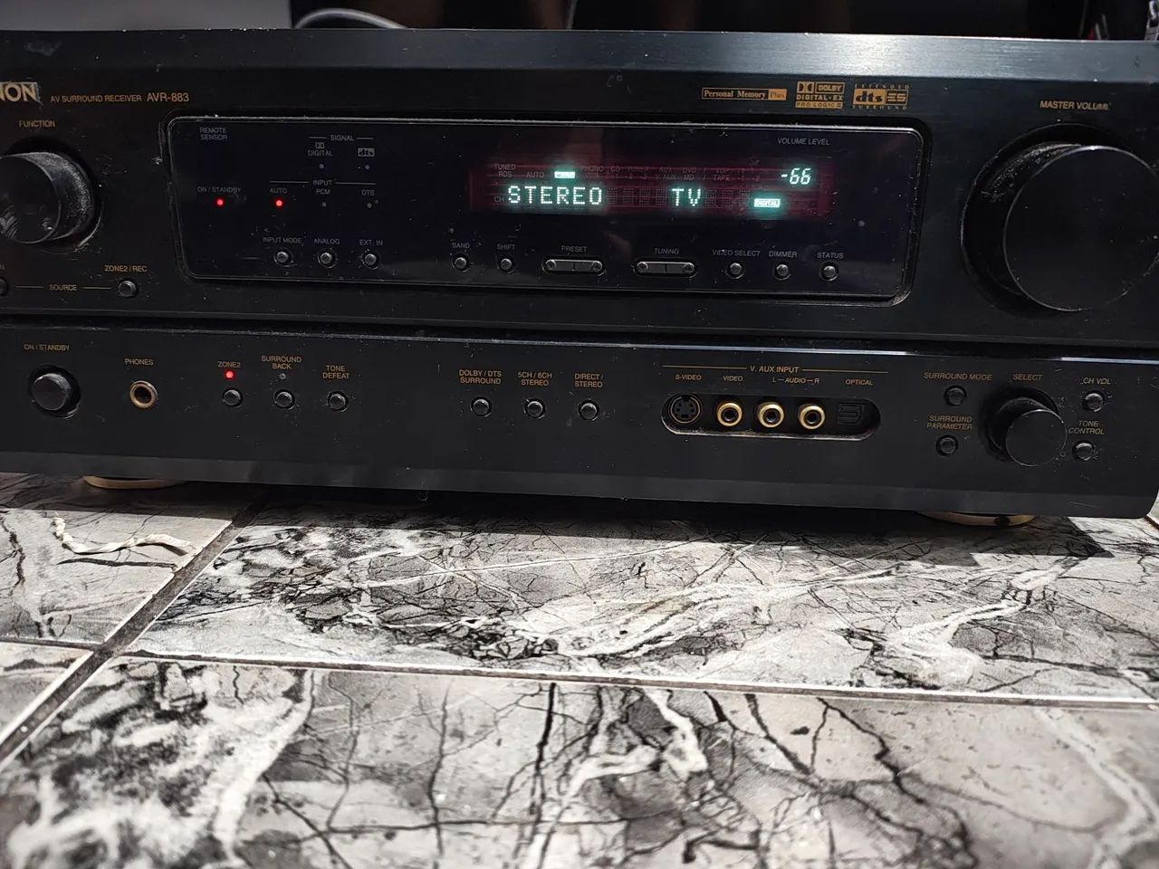 Receiver DENON AVR-883