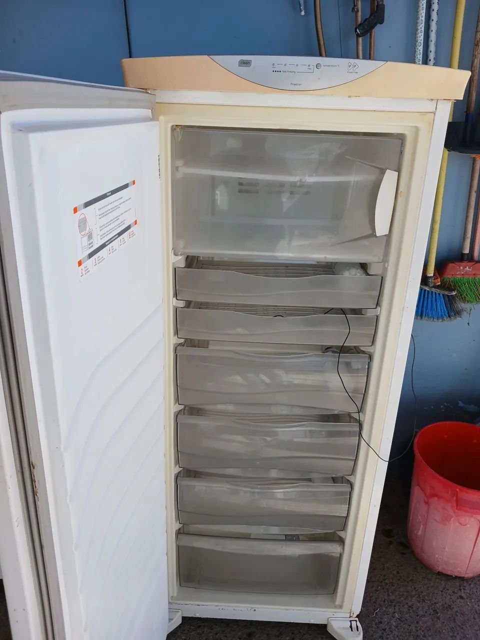 Frezer vertical - Foto 5