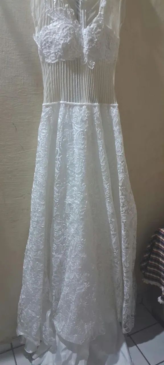 2 vestidos de noiva/casamento, bonitos e modelos diferentes  - Foto 3