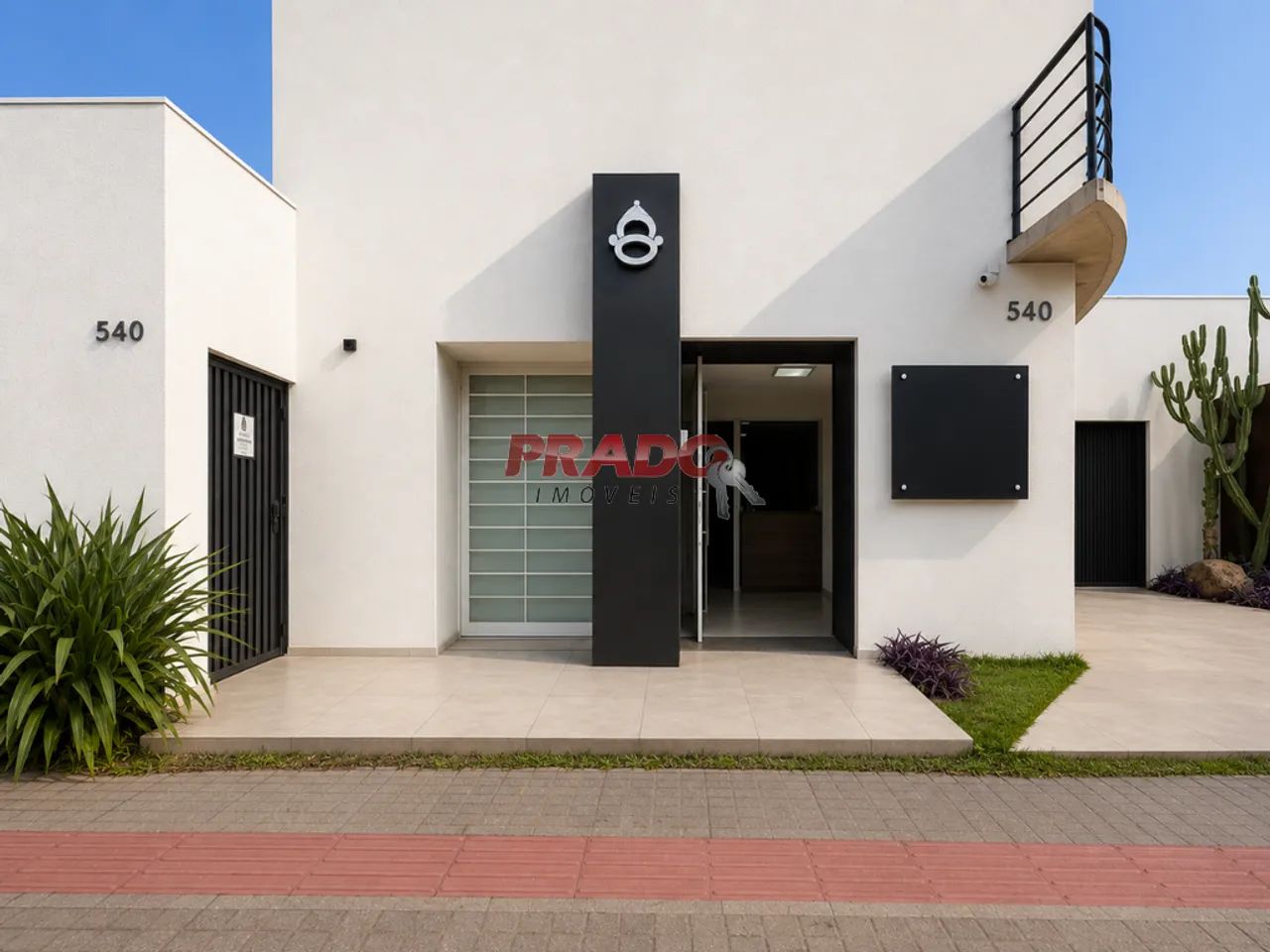 Sala para alugar em Maringá, Zona 08, com 75 m² - Foto 2