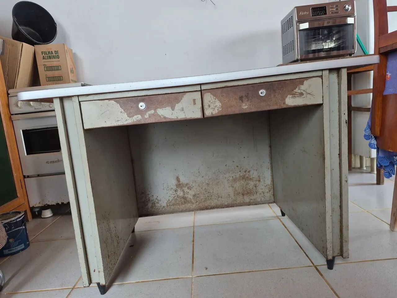 Mesa de metal com tampo de fórmica  - Foto 2