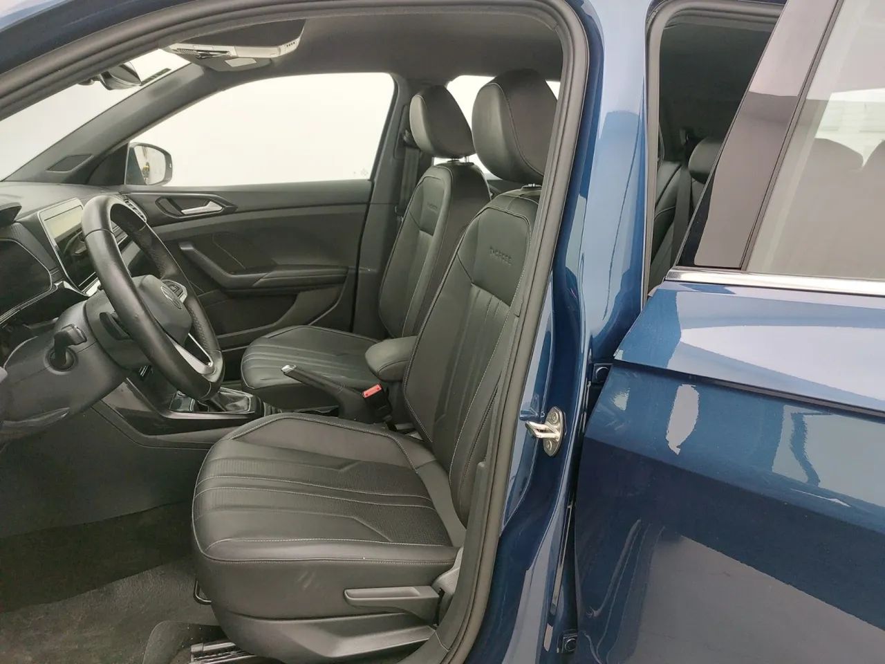Volkswagen T-Cross Highline 1.4 TSI Flex 16V 5P AUT, foto 16 de 18
