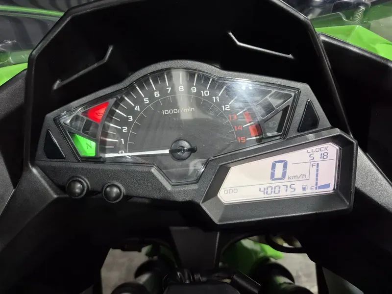 Kawasaki Ninja 300 cc  - Foto 3