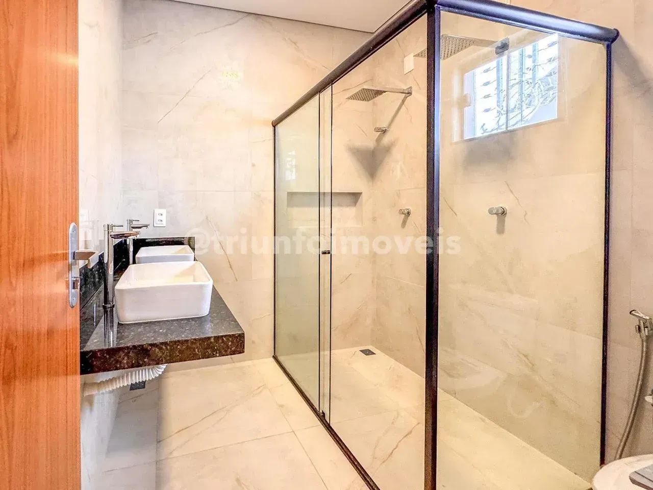 Casa a venda no bairro Jóia com 3 quartos - Foto 2