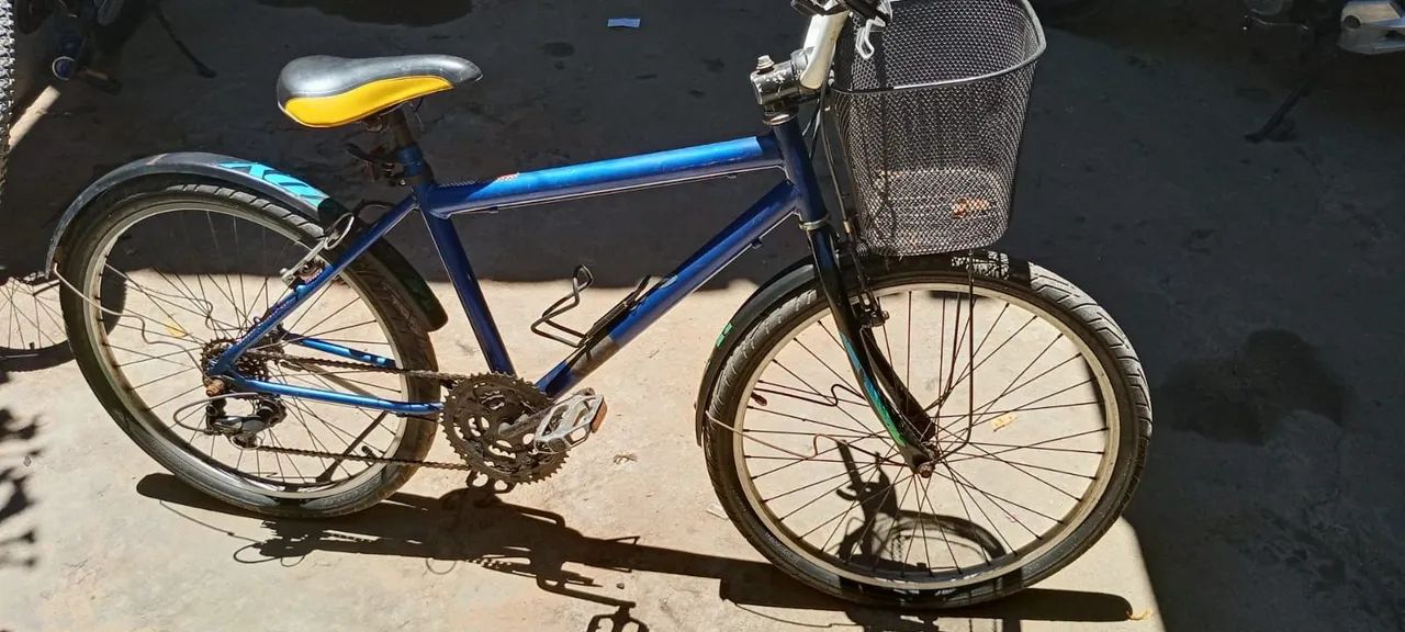 Bicicleta aro 26 semi nova  - Foto 5