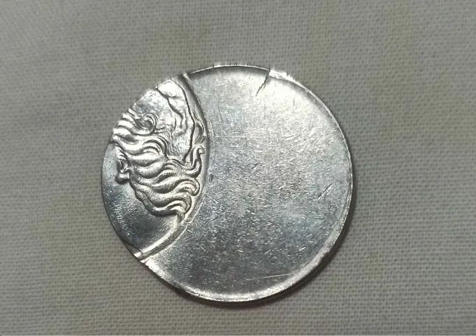Moeda Rara com Erro  - Peça para Colecionadores! - Foto 2