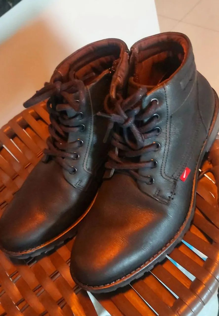 BOTA MASCULINA