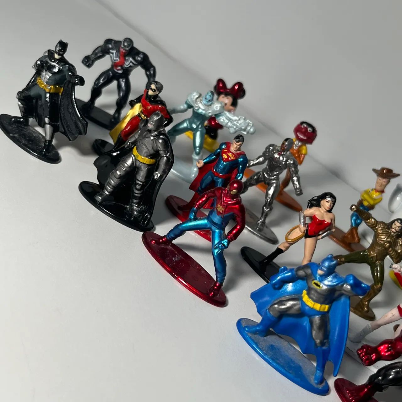 Coleção metal 24 personagens - Foto 2