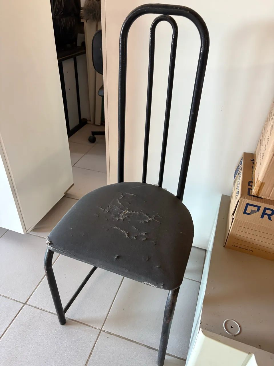 Cadeira de metal  - Foto 4