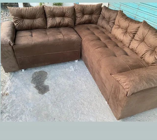Sofá . Com espuma macia .