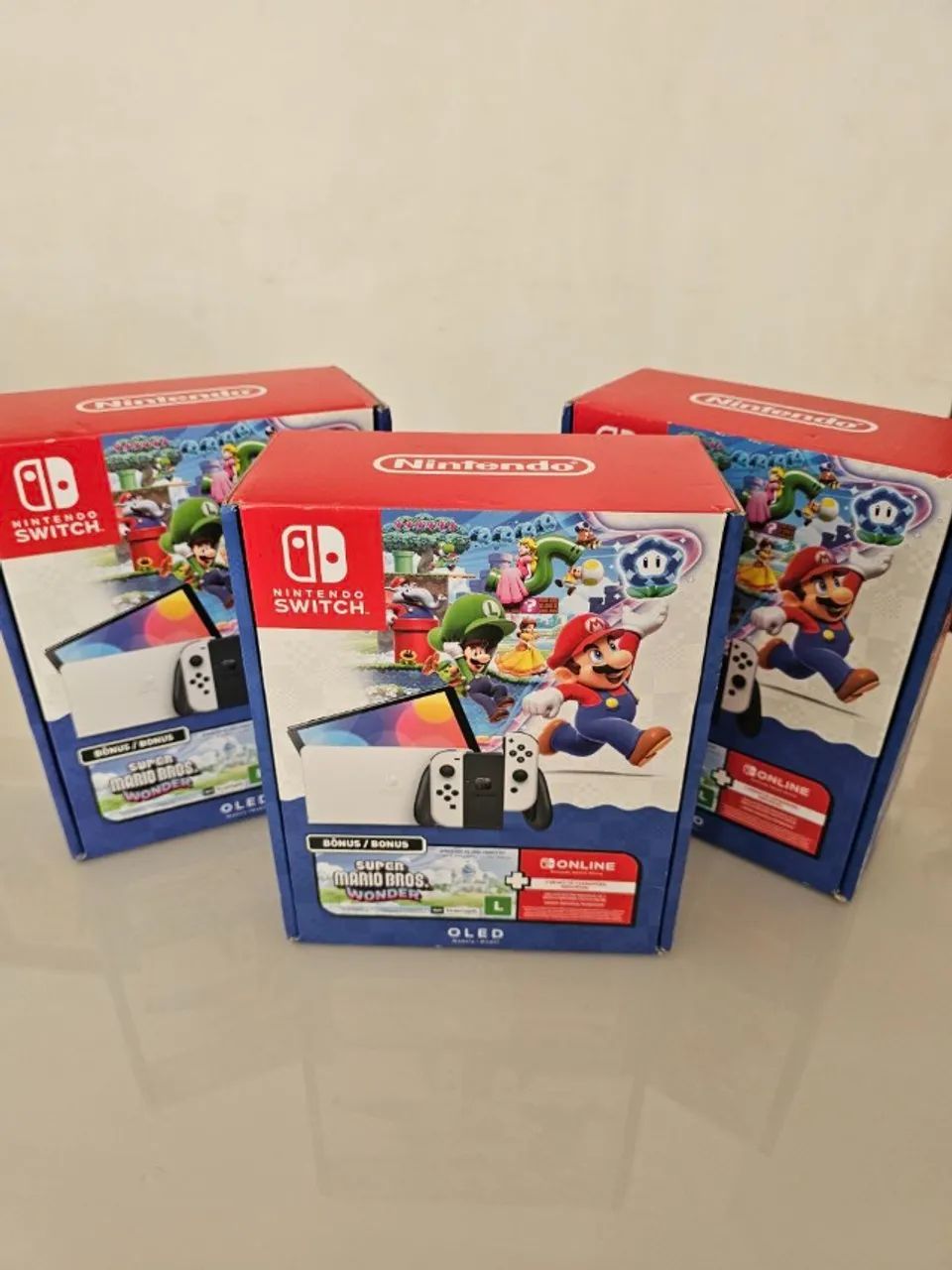Nintendo Switch Oled Bundle com jogo do Mario