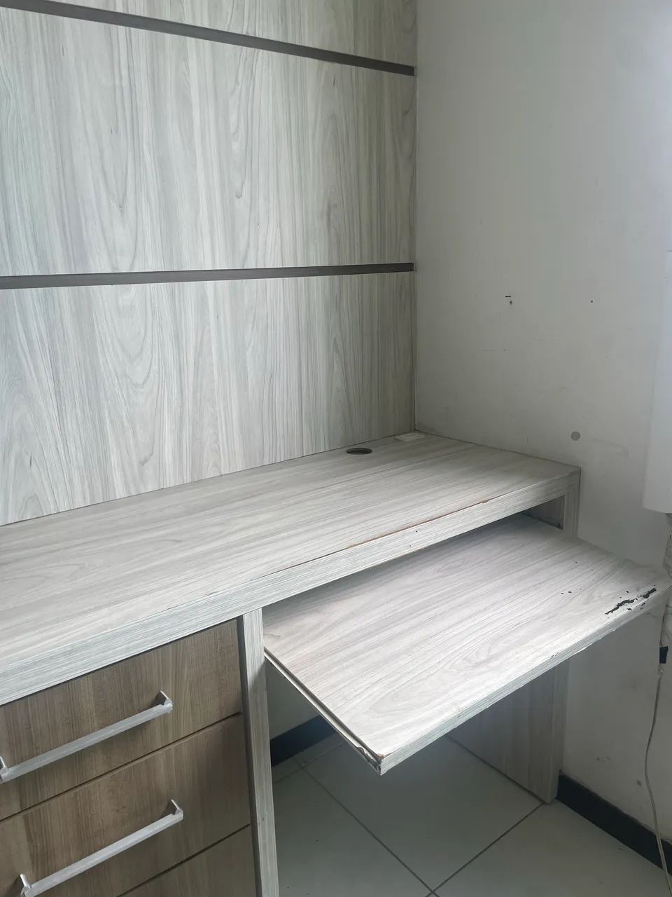 Mesa para Quarto com Painel para TV - Foto 5