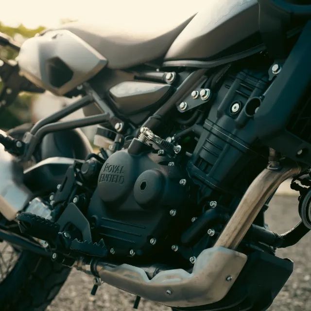 LEONI - R.E. HIMALAYAN 450 - MANA BLACK - Foto 3