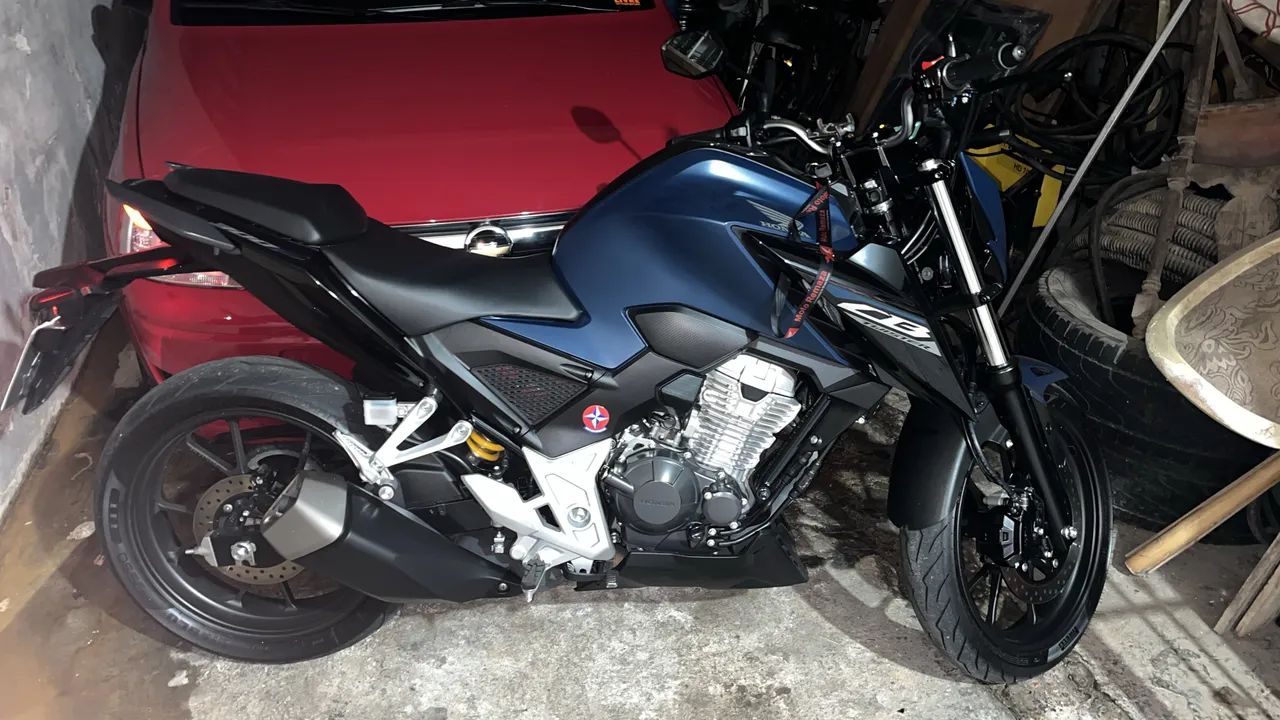Cb 300f  Honda  - Foto 3